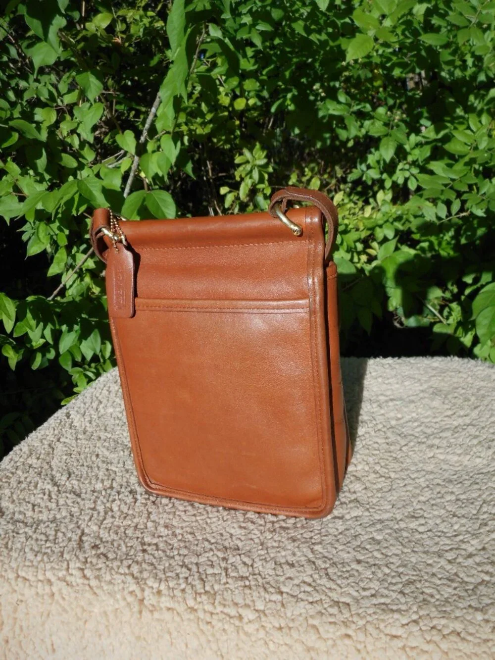 Vintage Coach Murphy  Bag 9930, in British Tan - Picture 5 of 12